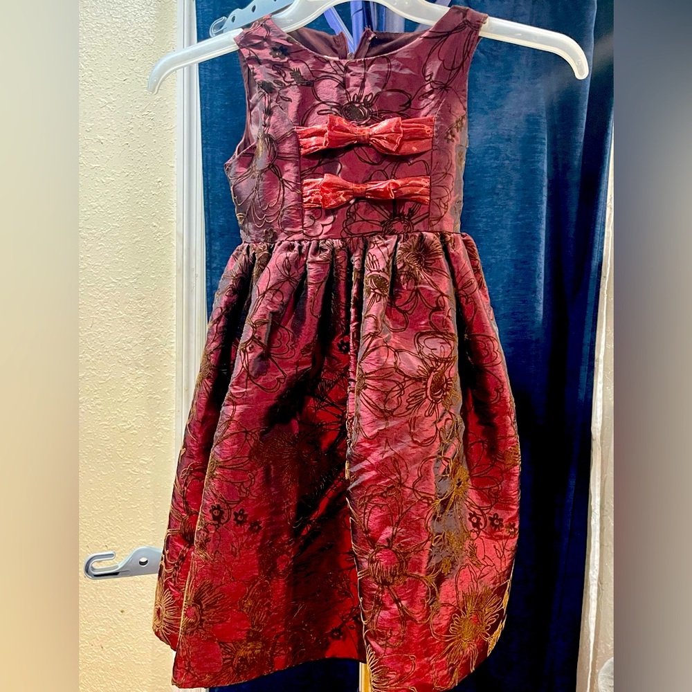 Girl dress size 6